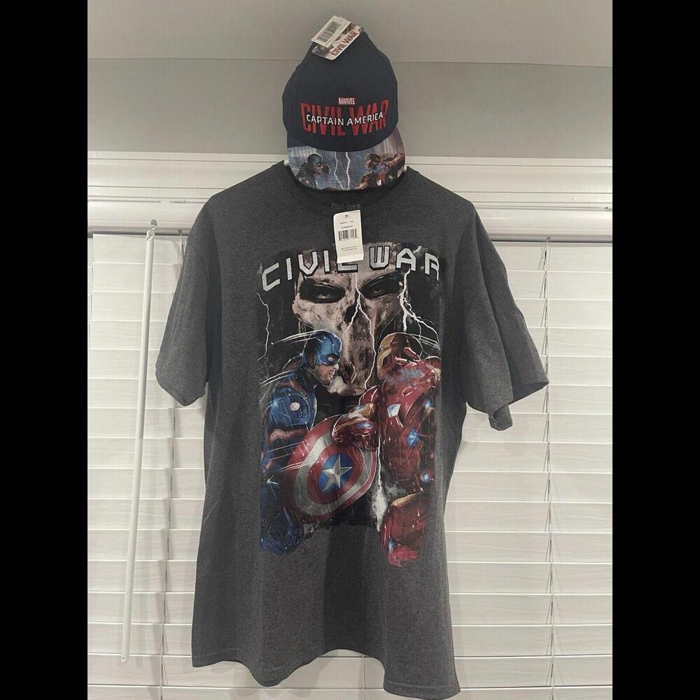 Marvel Civil War Adult L Short Sleeve  T Shirt Charcoal Heather with New HAT